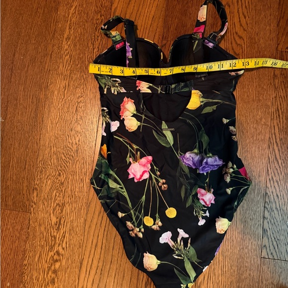 Ted Baker Saffiey Floral Print One Piece Swimsuit Size S Molded Cups Beach Vacay - Picture 9 of 12